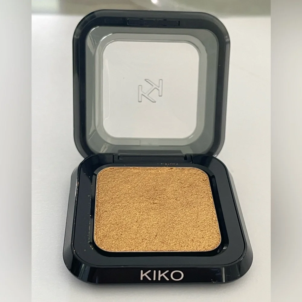 Kiko Milano • Magnetic Impact Eyeshadow • Gold / 05